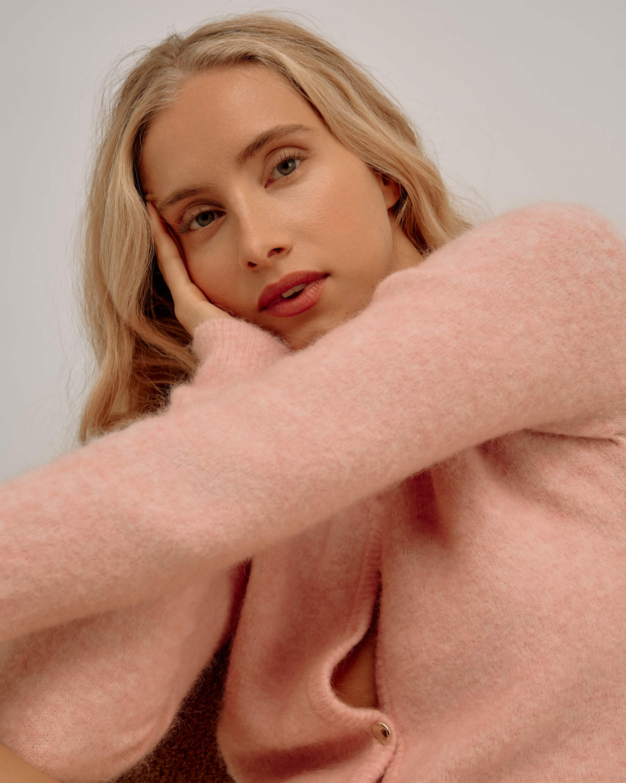 Round Neck Cardigan with Alpaca - Pink