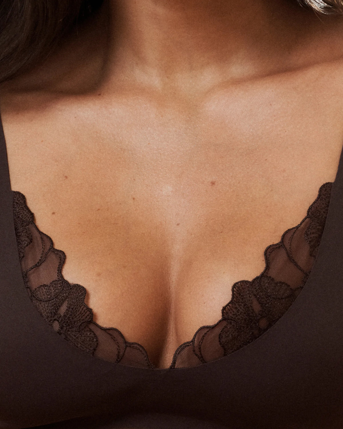 Dark Garden Deep-Plunge Bra - Mocha