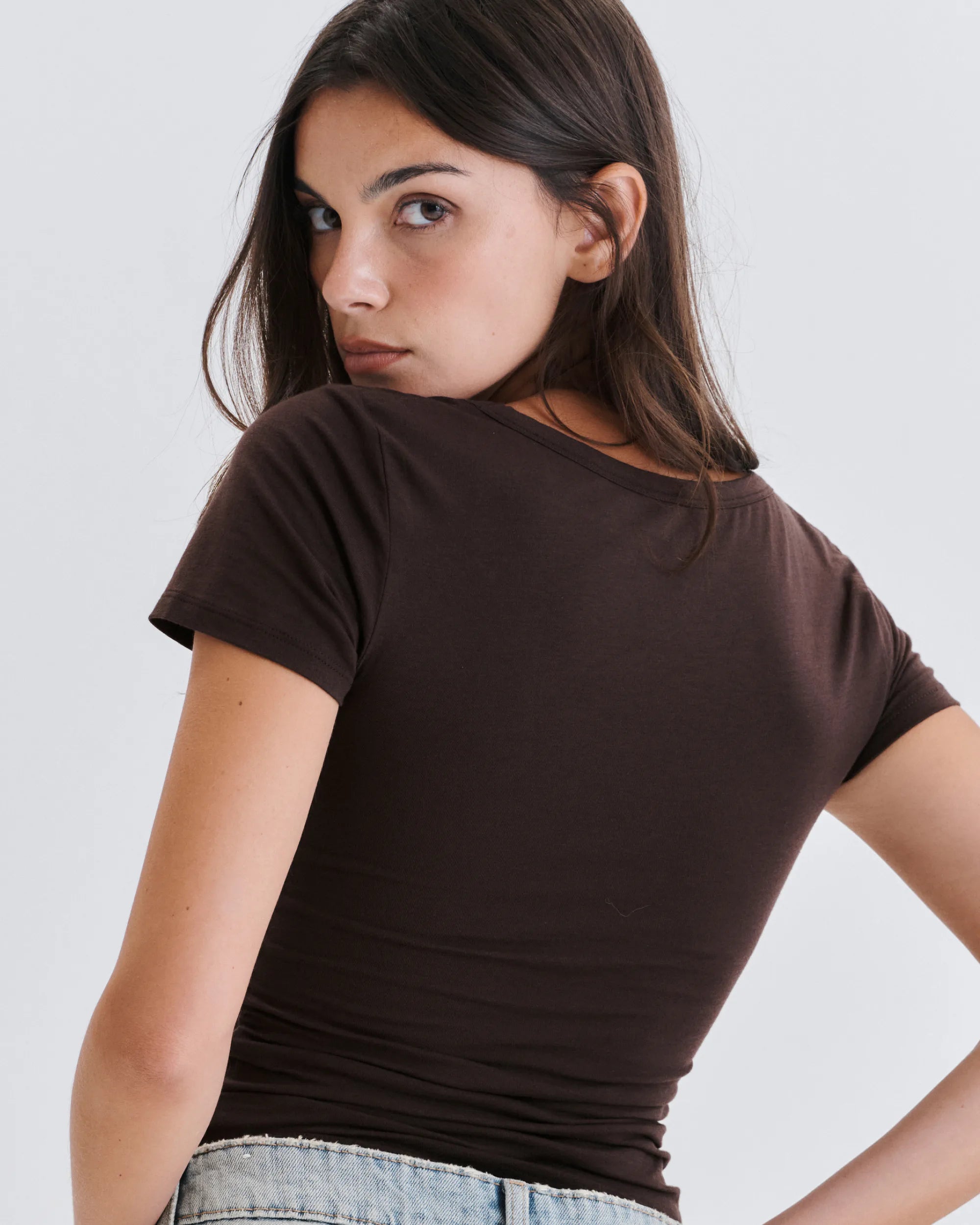 Low-Cut Cotton No-Bra T-Shirt - Mocha